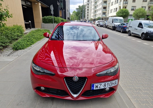 Alfa Romeo Giulia cena 83500 przebieg: 204744, rok produkcji 2017 z Połczyn-Zdrój małe 232